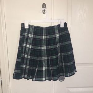 Brandy Melville Pleaded skirt
